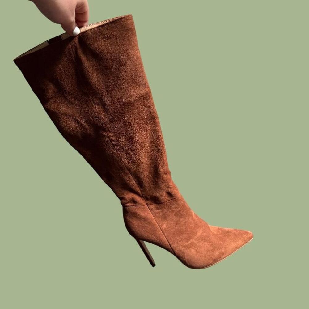 Tan and brown suede knee